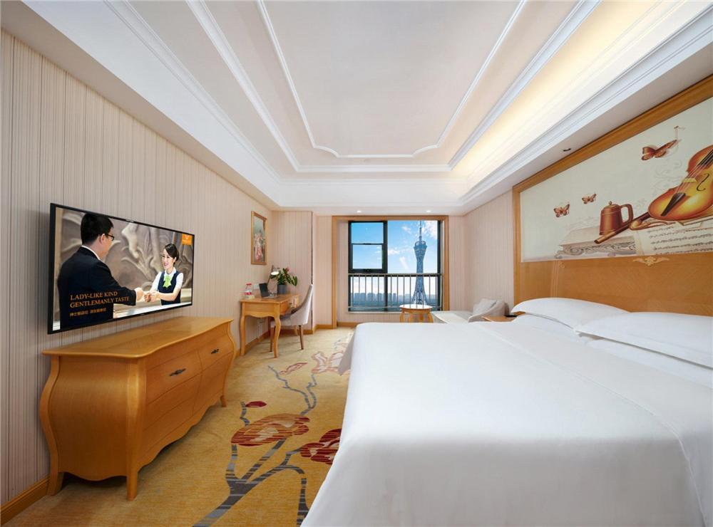 Vienna Hotel Zhengzhou Zhongyuan Futa Bagian luar foto